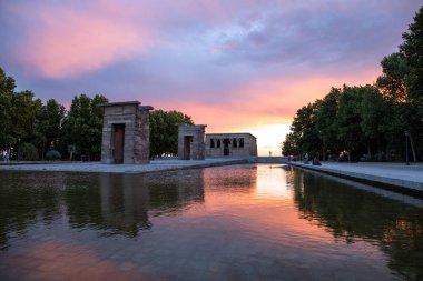 2017.05.31, Madrid, İspanya. Geçerli Tapınağı, Debod Madrid. İspanya gezi. Madrid mimarisi. Bu gece Madrid tehcir Mısır'dan içinde tarihi yapılar/Mimariler.