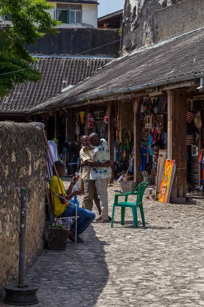 2018 Stone Town Zanzibar Tanzania Travel Africa Tourists Locals Narrow — Stock Photo, Image