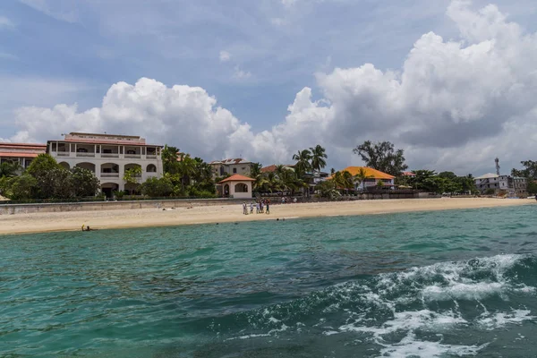 2018.02.24, Stone Town, Zanzibar, Tanzanya. Afrika çevresinde seyahat. Yelkenli gemi ufuk çizgisi arka plan üzerinde.
