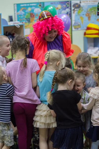 2019 Moscow Russia Happy Birthday Party Clown Joyful Entertainment Little — Stock Photo, Image