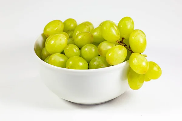 Uvas Verdes Sin Semillas Tazón Blanco Profundo Cuento Blanco Esperando —  Fotos de Stock