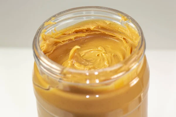 Frasco Manteiga Amendoim Orgânico Sentado Mesa Cozinha Esperando Para Ser — Fotografia de Stock