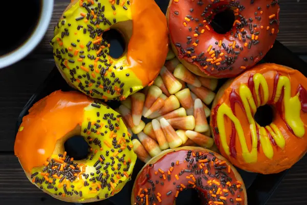 Halloween Autumn Colored Tasty Colorful Donuts Served Breakfast Kitchen Table — Stock Photo, Image