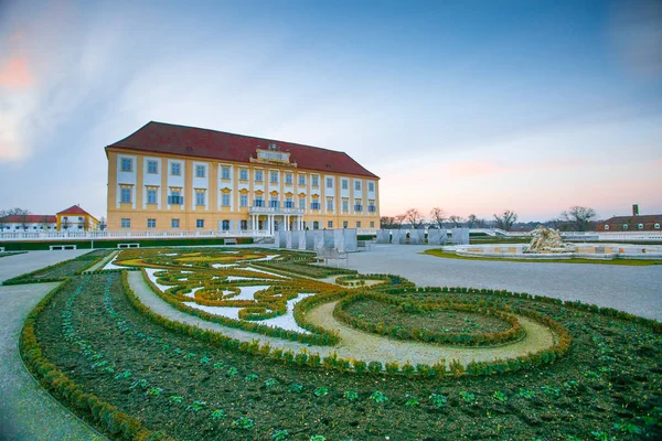 Schloss Hof, Avusturya - 19 Şubat 2017::Schloss Hof, Aşağı Avusturya'da barok bir saraydır Theresia.In.