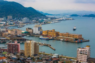Kitakyushu, Japonya-20 Kasım 2016: Mojiko Limanı 'nın bir görünümü, bir l