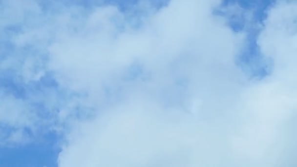 Часовий Пояс Красиве Блакитне Небо Фоном Хмар Синє Небо Хмарами — стокове відео
