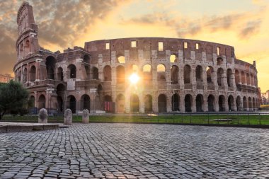 Gündoğumu, Kolezyum, Roma