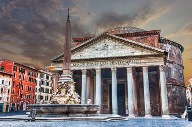 Gün batımında, hiçbir insan Pantheon üzerinde göster