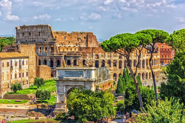 Arch Titus Colosseum Forum Romanum Kilátás Nyári Felhős Nap — Stock Fotó