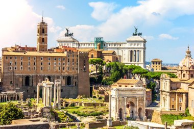 Roman Forum, Tabularium, Castor Tapınağı ve Pollux, Septimius Severus Arch, Satürn, Vespasian Tapınağı ve Titus ve Basilica Aemilia