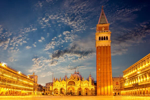 Plaza de San Marcos, la principal en Venecia, Italia —  Fotos de Stock
