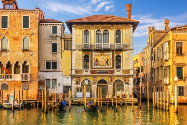 Venedik Sarayı Salviati Sarayı, Büyük Kanal manzaralı.