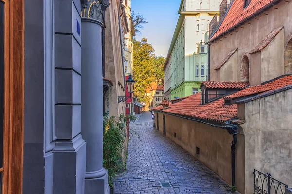 Calle Cervena en el gueto judío de Praga — Foto de Stock