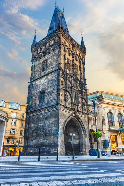 The Powder Gate in the Old Town of Prague, Czech Republic, no pe — Stock Photo, Image