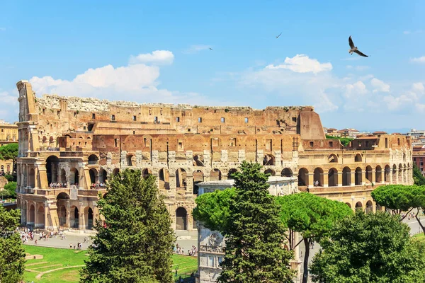 罗马竞技场与君士坦丁拱门 意大利夏景 — 图库照片
