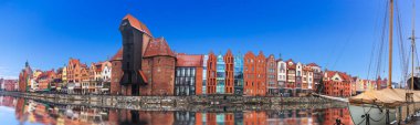 Motlawa ve Zuraw Crane 'in Gdansk Panoraması, Polonya