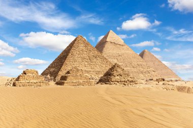 Mısır, Büyük Giza piramitleri görünümü