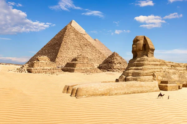 Pyramiderna i Giza och sfinxen, Egypten — Stockfoto