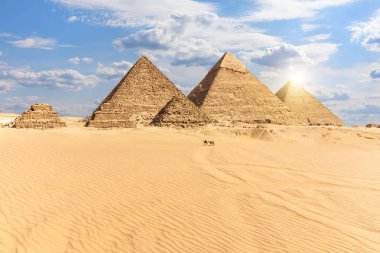 Giza Piramitleri, çölden görünüm, Mısır