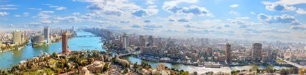 Cairo Downtown på stranden av Nilen, antenn Panorama — Stockfoto