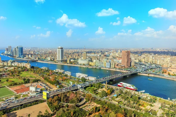 Yukarıdan Kahire şehir merkezi, panoramik manzara, Mısır — Stok fotoğraf