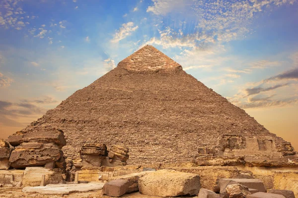 Ruinas de la Pirámide de Chephren, Giza, Egipto —  Fotos de Stock