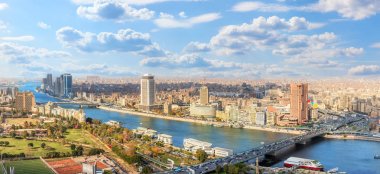 Kahire şehir panoraması, Nil ve köprüler üzerinde görünüm