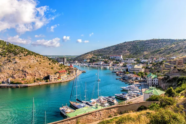 Balaklava Bay, bella parte di Sebastopoli, Crimea — Foto Stock