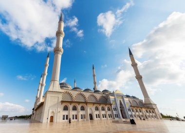 İstanbul'da yeni Çamlıca Camii'nin muhteşem bahçesi
