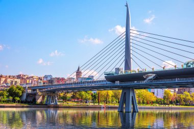 Altın Boynuz ve Galata Kulesi üzerindeki Haliç Köprüsü, İstanbul