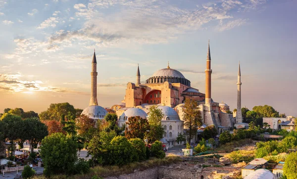 Αγία Σοφία Διάσημο Τζαμί Και Μουσείο Της Κωνσταντινούπολης Πλήρη Θέα — Φωτογραφία Αρχείου
