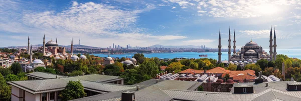 Istanbul vue sur la Mosquée Bleue et Sainte Sophie, Turquie — Photo