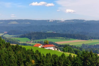 Dağ vadisindeki ev, Alpler, Avusturya