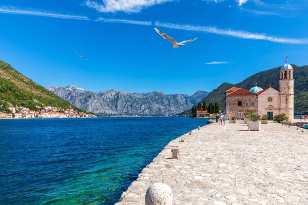 Kirche Unserer Lieben Frau Von Den Felsen Und Blick Auf — Stockfoto