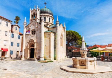 St. Jerome Kilisesi, Karadağ 'ın Herceg Novi kentindeki ünlü Katolik Katedrali.