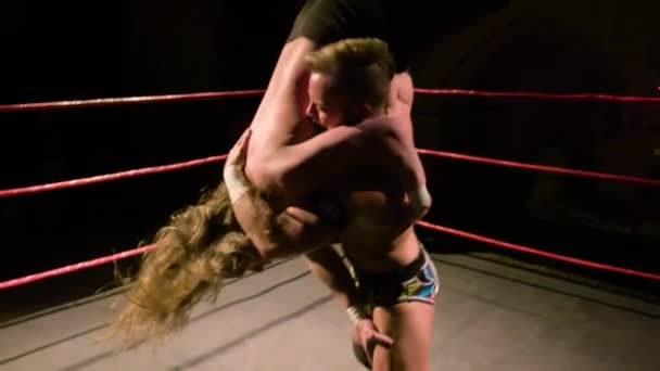 Pro Wrestling Match Câmera Lenta Corpo Slam — Vídeo de Stock