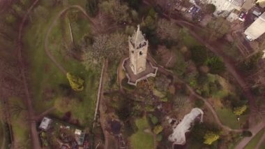 Cabot kule ve Brandon Hill Park hava dron görüntüleri, Bristol City İngiltere'de