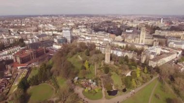 Cabot kule ve Brandon Hill Park hava dron görüntüleri, Bristol City İngiltere'de
