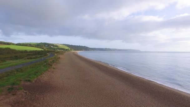 Luftaufnahme Von Meer Sandstrand Grüner Naturlandschaft Slapton — Stockvideo