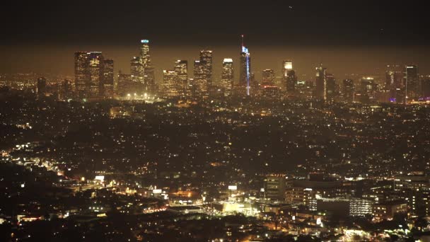 Aerial Downtown Los Angeles Rascacielos Paisaje Urbano Noche Con Luces — Vídeo de stock