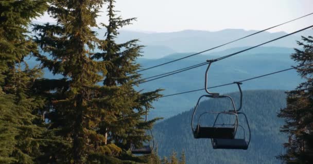 Empty Ski Chair Lift Mountain Swaying Wind — Stock Video