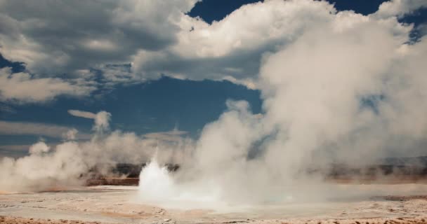 Gejzer Wybucha Yellowstone National Park Wyoming — Wideo stockowe
