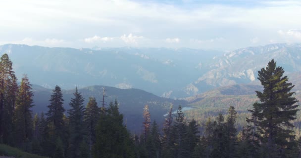 Wunderschöne Landschaft Mit Hume Lake Aussichtspunkt King Canyon Nationalpark — Stockvideo