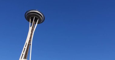 Space Needle, Seattle merkezi - Shot, kaydırma gökyüzü mavi