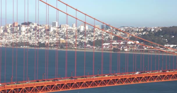 Carros Tráfego Golden Gate Bridge Cityscape San Francisco Califórnia — Vídeo de Stock