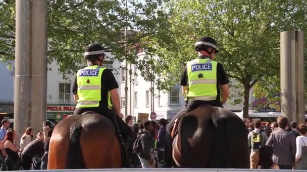 Полиция Лошадях Акциях Протеста Против Жесткой Экономии Великобритании 2015 Бристоль — стоковое видео