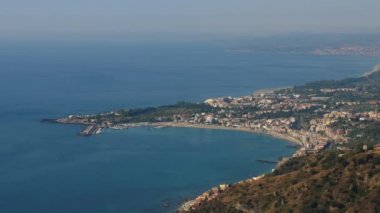 Güzel Sicilya Körfezi ve kıyı şeridi, İtalya