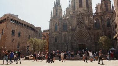 Barselona Katedrali, Barri Gotik Semti - yoğun şehir doğal