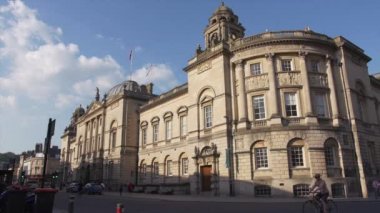 Banyo Guildhall, sokak ve Gürcü mimarisi