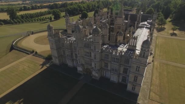 Antenn Drönare Skott Burghley House Grand Sextonde Tals Lanthus Omgivande — Stockvideo